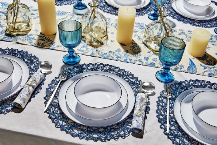 White and Blue Contour Dinner Plates